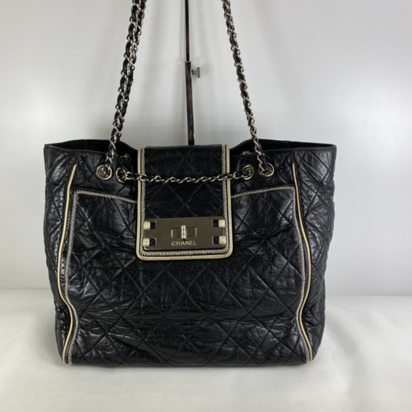 Chanel Handbags - GORGEOUS Large Lambskin tote by Chanel